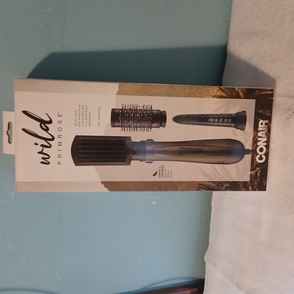 Conair hot air brush - Picture 1 of 4